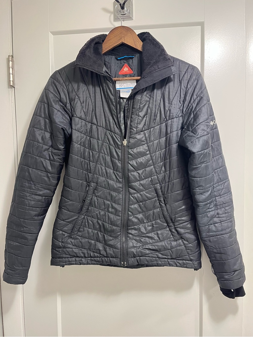 Columbia Women's Black Quilted Puffer Jacket with Fleece Collar